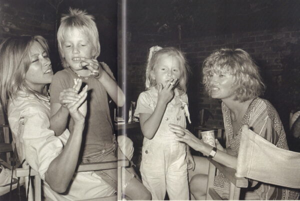 ELLIS, Rennie.  Decadent 1980 - 2000. - Image 9