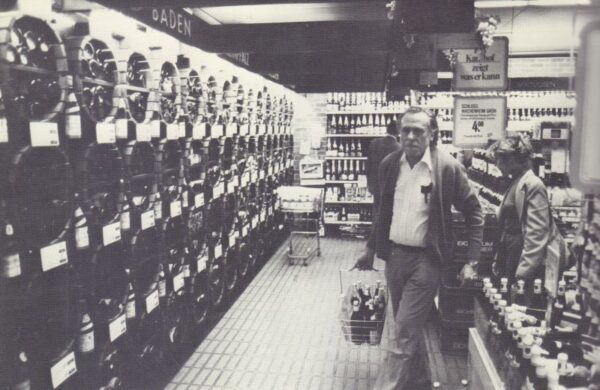 BUKOWSKI, Charles.  Shakespeare Never Did This. - Image 3