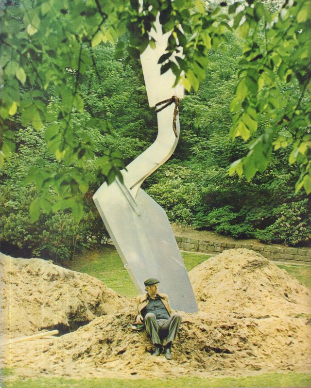 HASKALL, Barbara. Claes Oldenburg: Object into Monument.