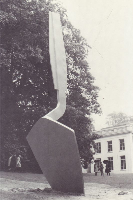 HASKALL, Barbara. Claes Oldenburg: Object into Monument. - Image 6