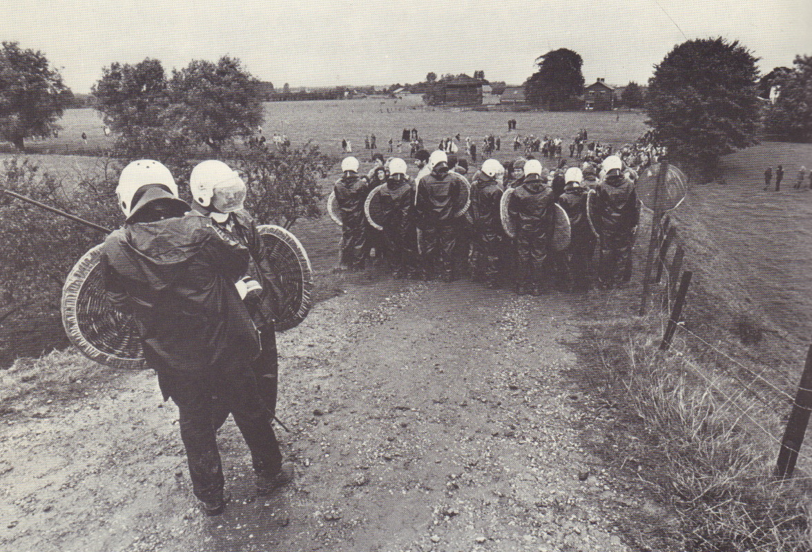 BANNING, Jan and others. Dodewaard Gaat Dicht '81. - Image 6