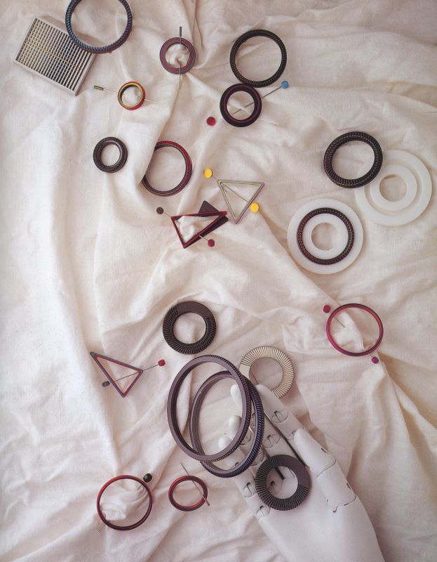DORMER, Peter and TURNER, Ralph. The New Jewelry: Trends and Traditions. - Image 10