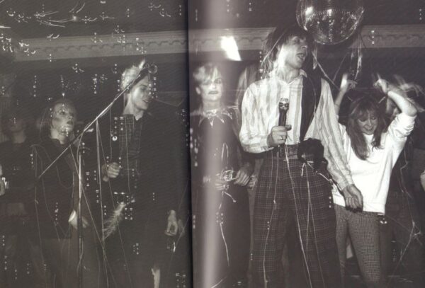 (Sold): de GRAAF, Kasper and GARRETT, Malcolm. Duran Duran: Unseen - Paul Edmond - Photographs 1979-1982. - Image 6