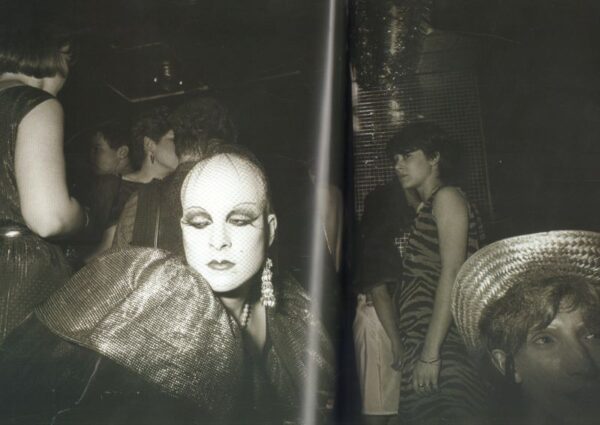 (Sold): de GRAAF, Kasper and GARRETT, Malcolm. Duran Duran: Unseen - Paul Edmond - Photographs 1979-1982. - Image 9