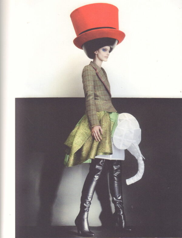 JONES, Stephen and others.  Stephen Jones and The Accent of Fashion. - Image 3