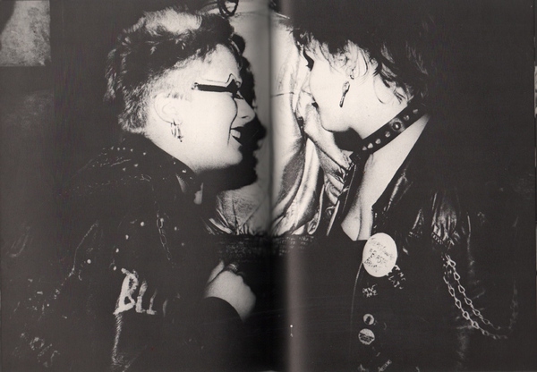 NIHONGI, Satomi. Documentary 1977-1979: Punk Rock in London.