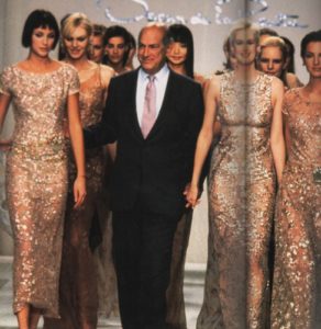 MOWER, Sarah. Oscar de la Renta: The Style, Inspiration and Life of Oscar de la Renta.