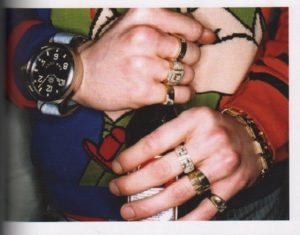 McKELL, Iain and Liz FARRELLY. Fashion Forever.