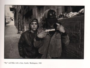 FULTON, Marianne. Mary Ellen Mark: 25 Years.