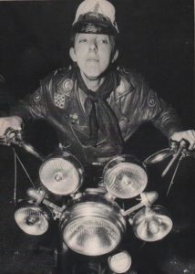 PLAUMANN, Klaus. The BeatAge: Die frühen Tage des Rock in Deutschland und Großbritannien.
