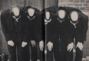 PLAUMANN, Klaus. The BeatAge: Die frühen Tage des Rock in Deutschland und Großbritannien.