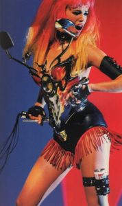 DELOFFRE, Claude. Thierry Mugler: fashionfetishfantasy.