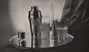 SANFELIU, J. El Bar: Evolucion Y Arte del Cocktail.