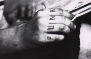 ROMANOWSKA, Lucja. Eucdie Uhren - uns die Zeit Strabenpunks 1999-2009