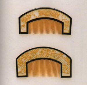HASHIMOTO, Sumiko Okazaki Collection: Combs and ornamental hairpins.