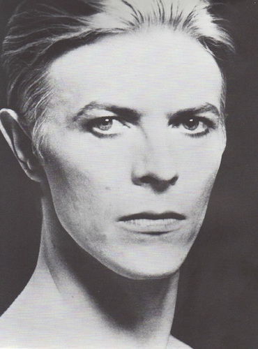 ALESSANDRINI, Paul. David Bowie: Artiste, Musicien, Acteur, Superstar.