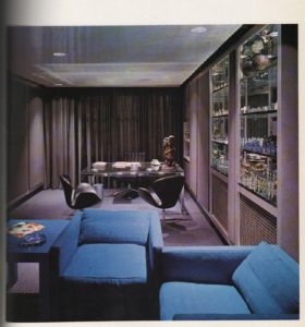 HICKS, David. David Hicks on decoration - with fabrics.