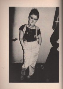 DAVIS, Julie. Punk.