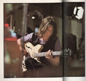 COTT, Jonathan and DALTON, David. The Beatles Get Back.