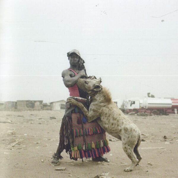 PARDO, Alona.  Another Kind of Life: Photography on the Margins. - Image 7