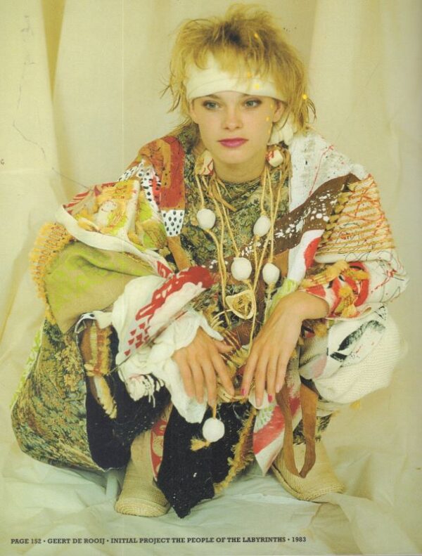 [DE ROOIJ, Geert and Hans DEMOED]. aMaze: The People of the Labyrinths. - Image 8