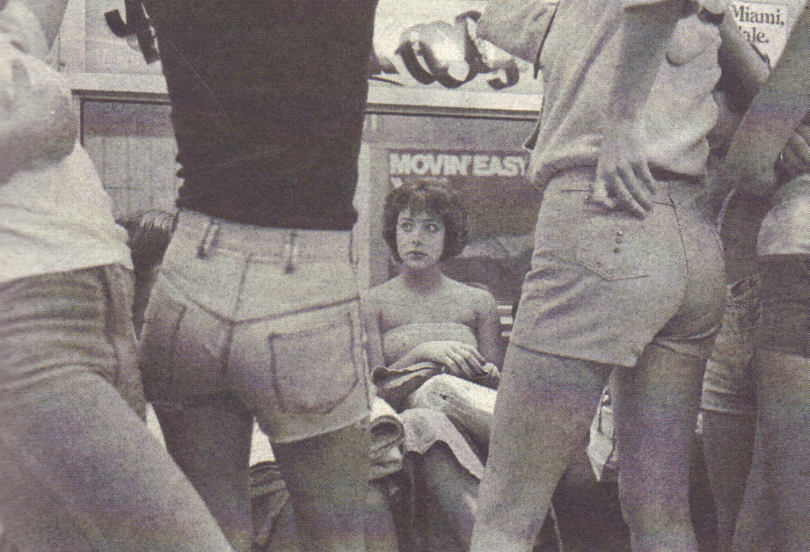 MEISELAS, Susan. Lisa & Jojo & Dee & Pina & Carol & Frankie & Julia & Phylis & Tina & Roseann & Roe: Prince Street Girls. - Image 6