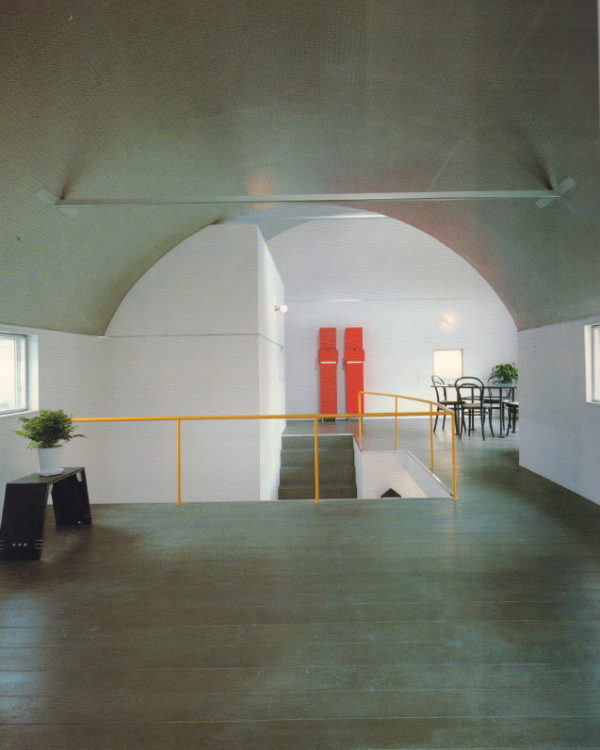 NAKADA, Shigekatsu.  Living Interiors Japan 1980-1985. - Image 5
