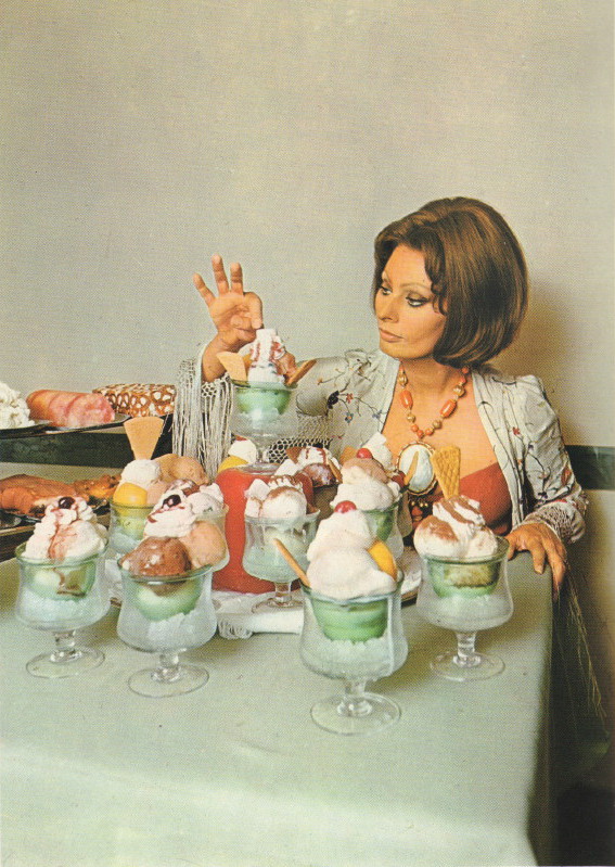 LOREN, Sofia. Koken ‘con amore’. - Image 3
