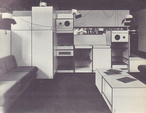 COLOMBO, Joe C., Charles EAMES, Fritz EICHLER, Vernon PANTON, and Roger TALLON.  Qu'est ce que le Design. - Image 2