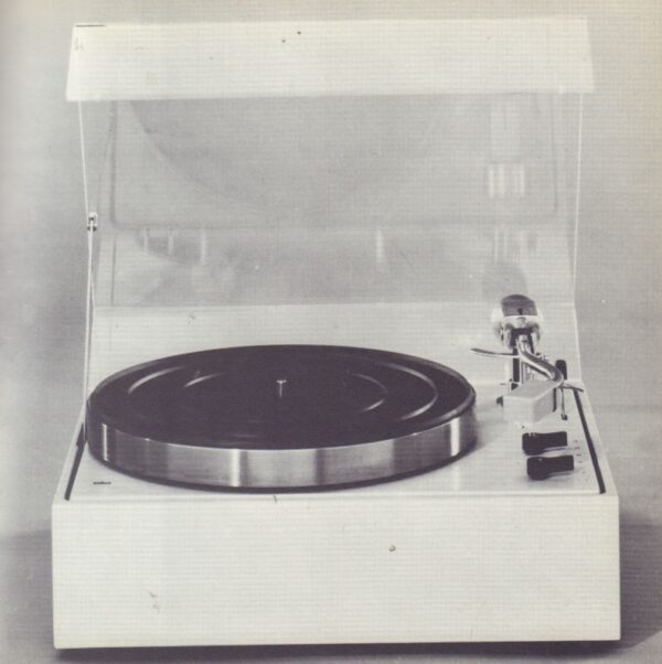 COLOMBO, Joe C., Charles EAMES, Fritz EICHLER, Vernon PANTON, and Roger TALLON.  Qu'est ce que le Design. - Image 3