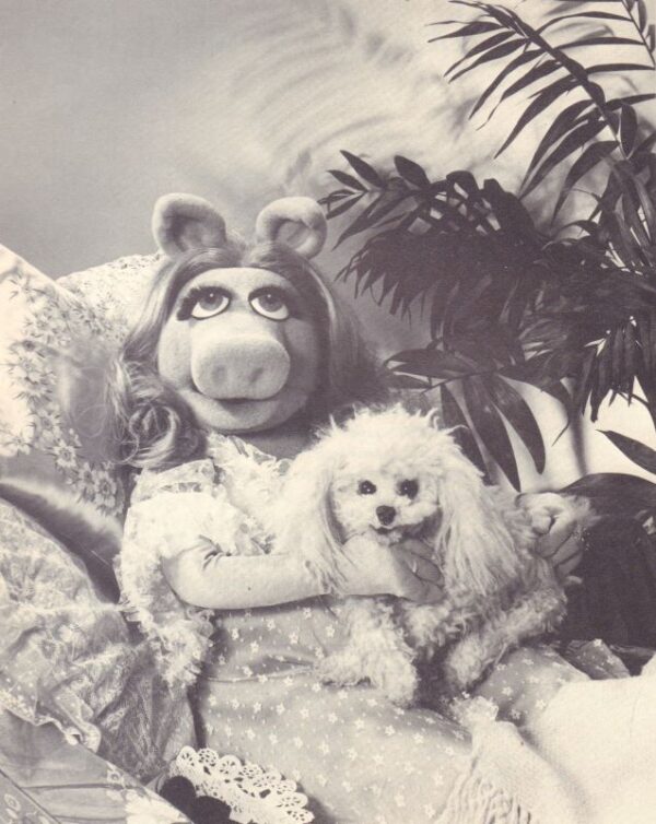 BEARD, Henry.  Miss Piggy's Guide to Life. - Image 2