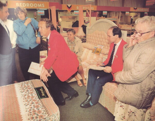 REAS, Paul.  I Can Help. - Image 2