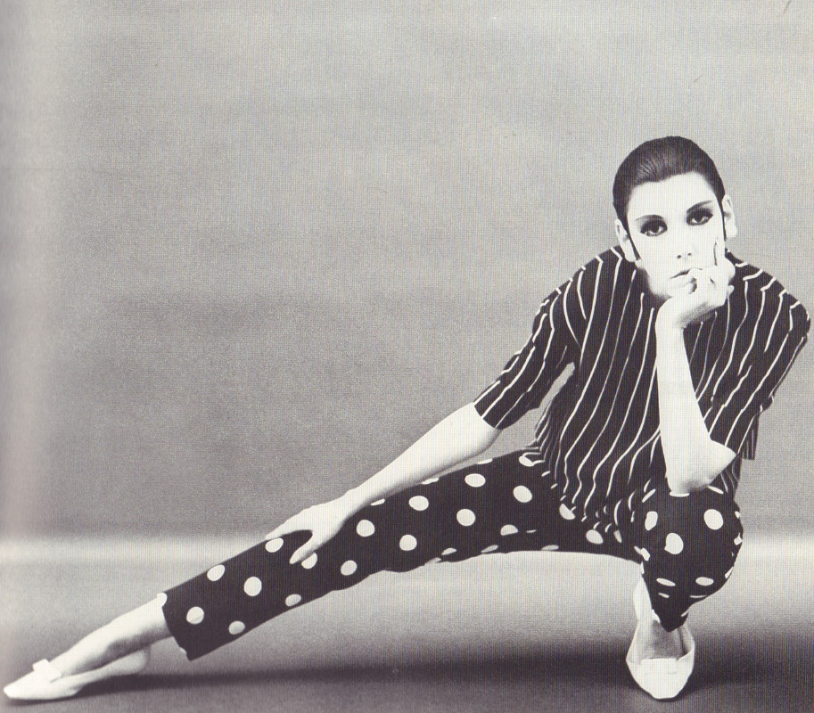 MOFFITT, Rudi and William CLAXTON. The Rudi Gernreich Book