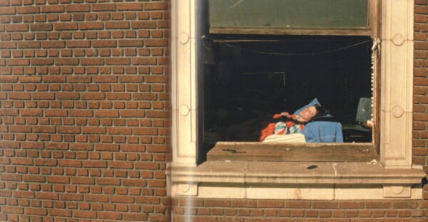 WENDERS, Wim and Donata.  The Heart is a Sleeping Beauty: The Million Dollar Hotel - A Film Book. - Image 5