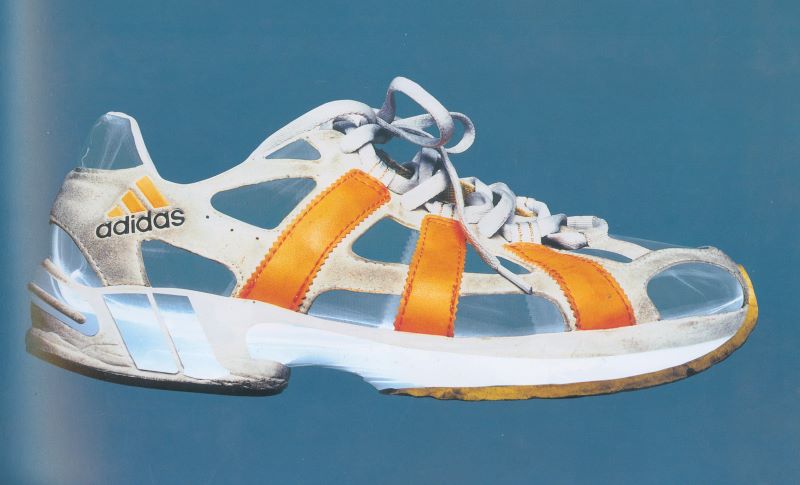 FARRELLY, Liz. The Sneaker Book. - Image 6