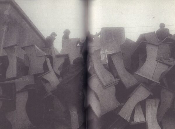 WATANABE, Hitomi.  Tokyo University 1968-1969 - Behind the Blockade. - Image 4