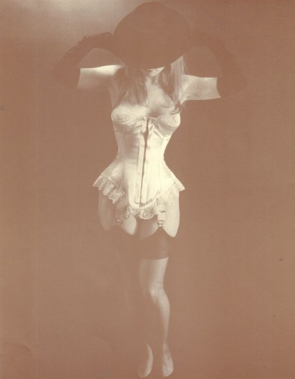 GRIFFITHS, Guy.  Victoria's Dream. - Image 2