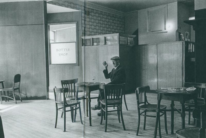 PARR, Martin. Yates. - Image 3
